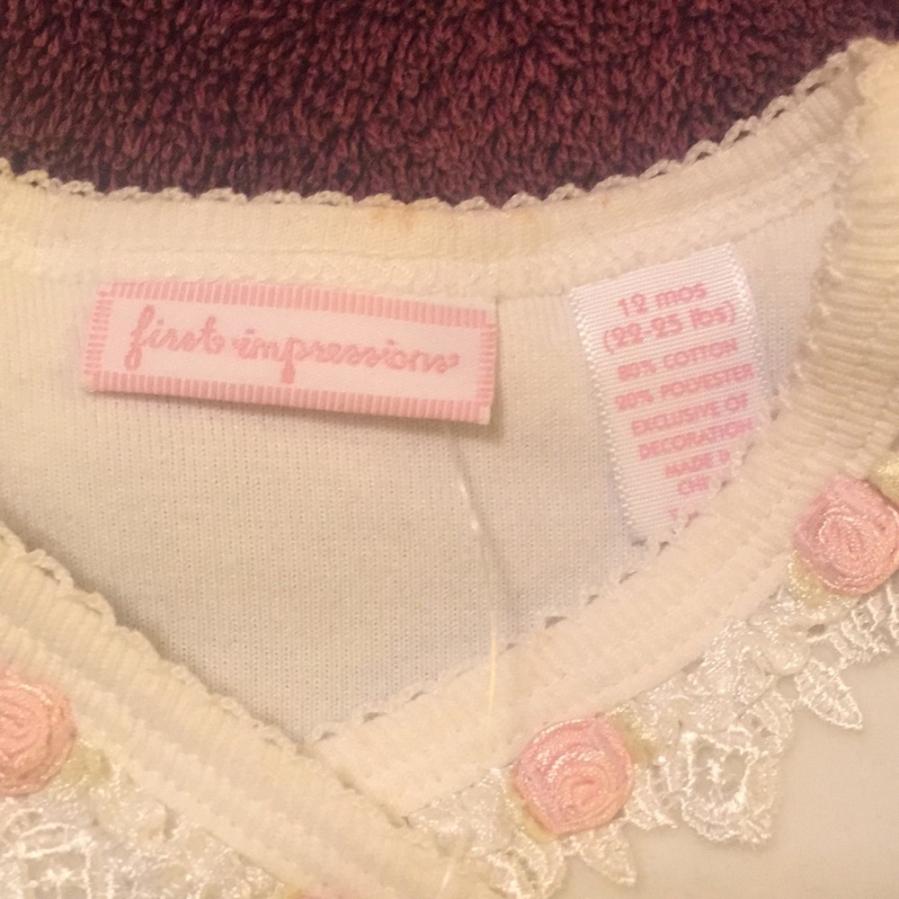 First Impressions Falling Petals 2 Piece Set New - Picture 3 of 8